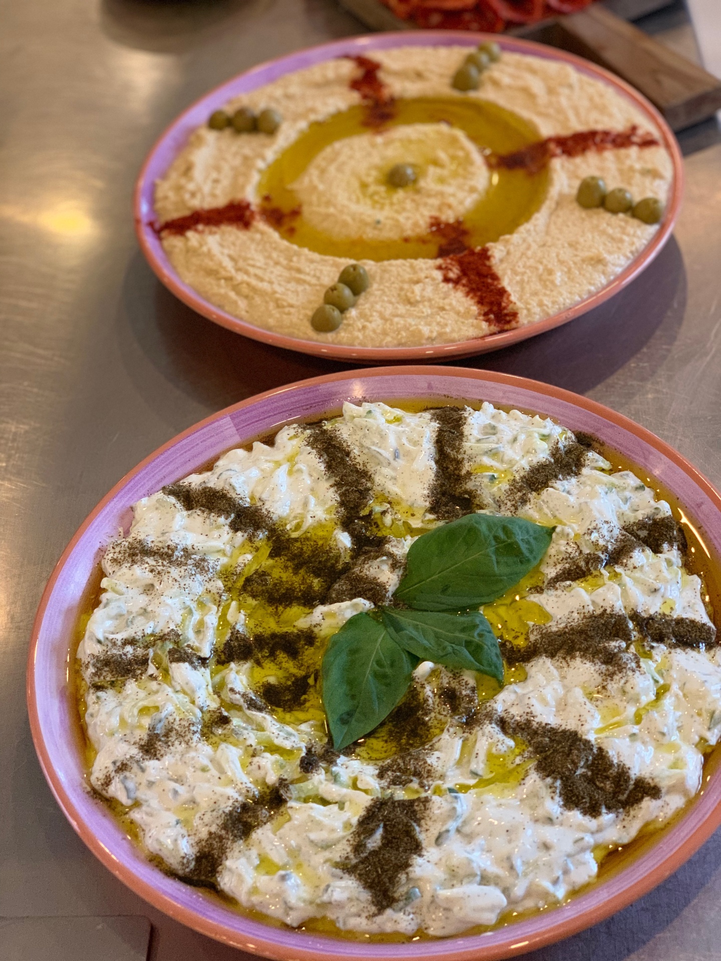 Friske hummus og plantebaserede retter